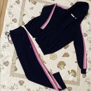 Chinti & Parker navy tracksuit. Hoodie: Size L. Pant: Size M.